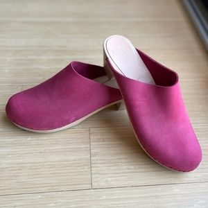 Bryr Clementine Clog in Azalea